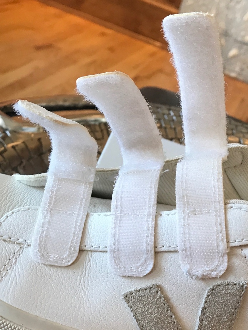 VEJA RECIFE VELCRO STRAPS CHROME FREE LEATHER WHITE NATURAL - Picture 16 of 16